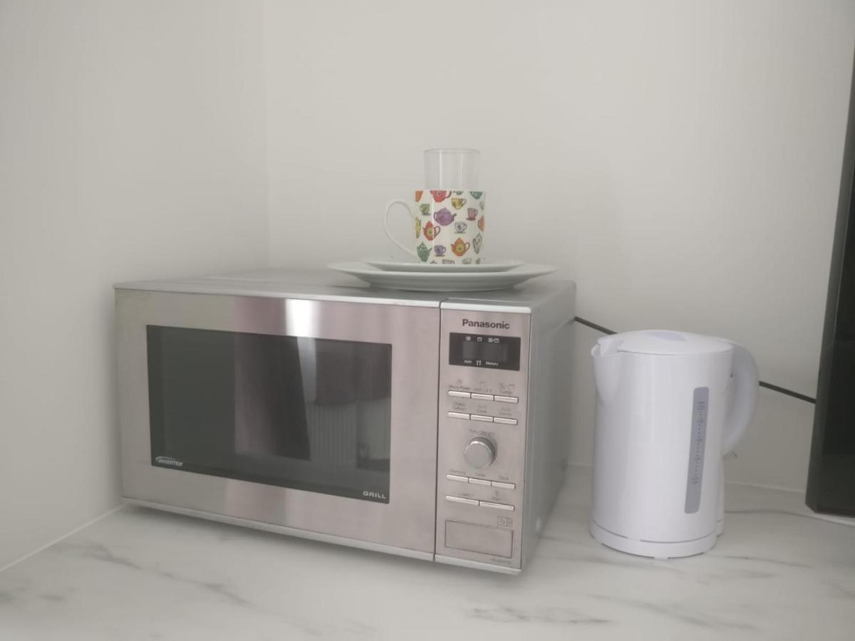 Stunning Double Room In Harrow Wembley - Khoob House لندن المظهر الخارجي الصورة